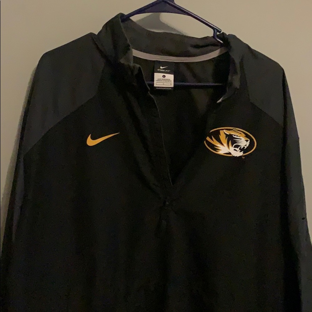 Nike University of Missouri Storm-Fit pullover